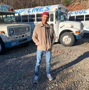 Meet your Posher, Andres